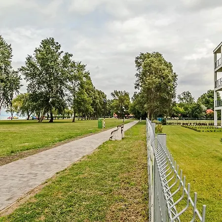 Green Apartman * Balatonlelle