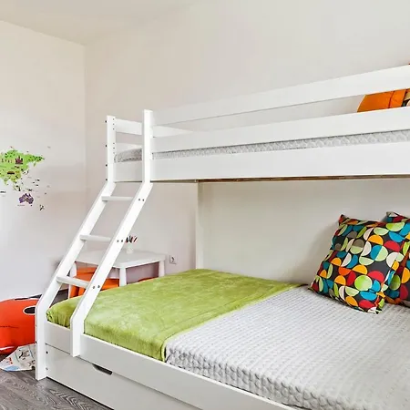 Green Apartman * Balatonlelle